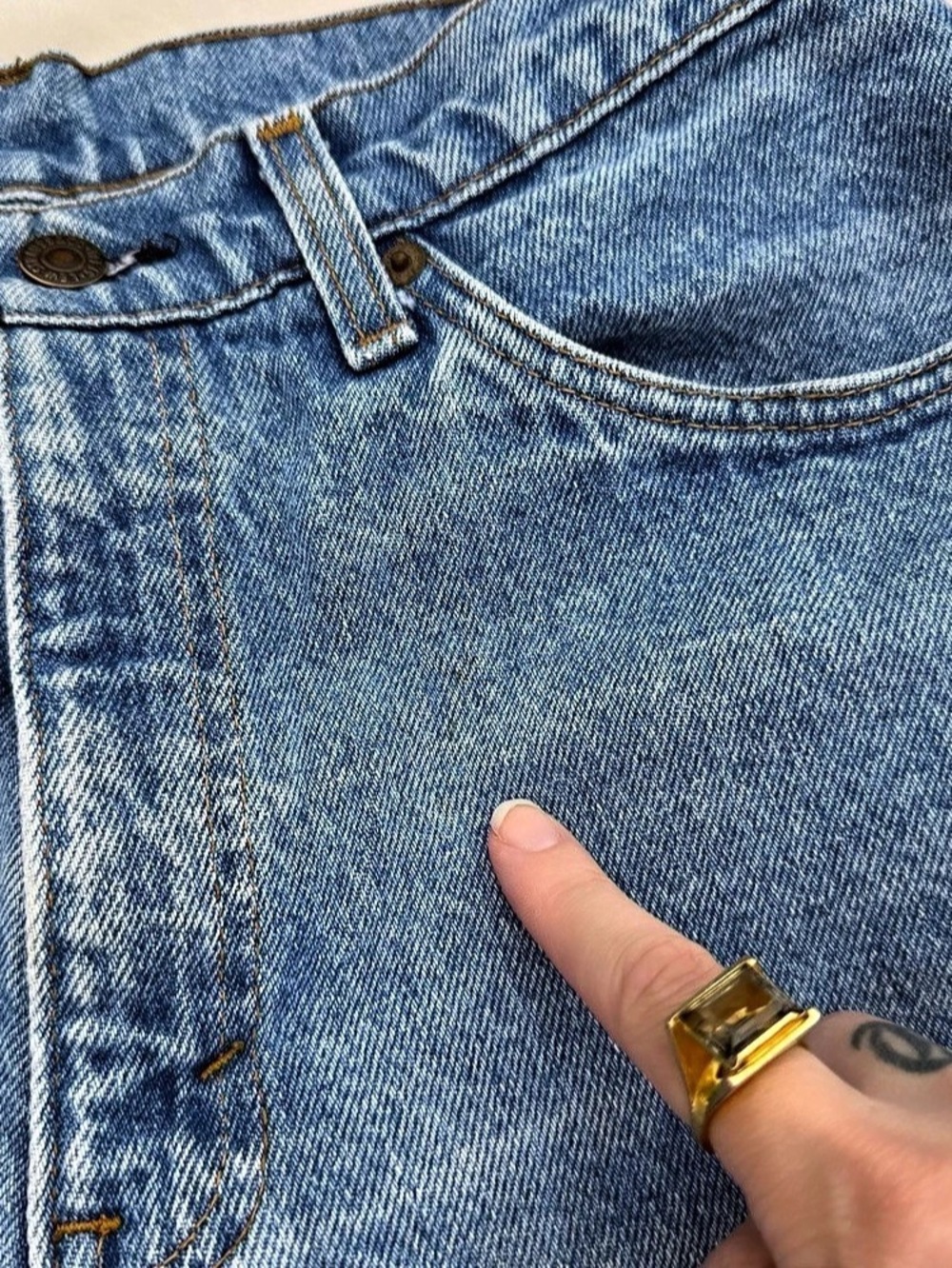 Vintage 30x32 Orange Tab Levi’s - Picture 4 of 6